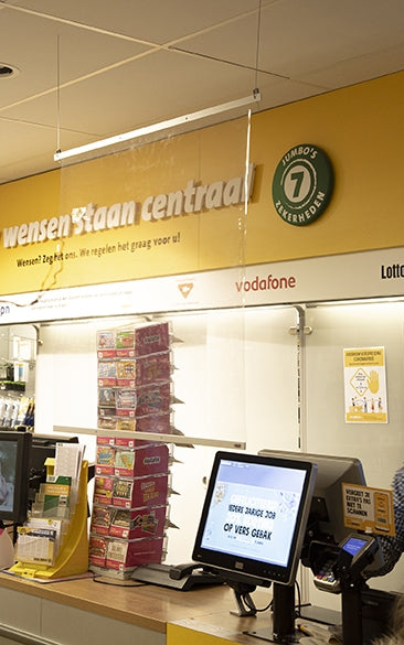 STAS barrier screen: Essential for retail environment safety, featuring high clarity and versatile use.